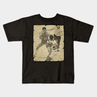 Darryl Dawkins vs Maurice Lucas '1977' Kids T-Shirt